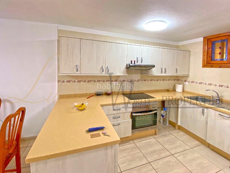 Foto 53a35e96-0116-4dfe-91a9-6c8f0a54e41f. Apartament amb piscina a Playa de las Américas Arona