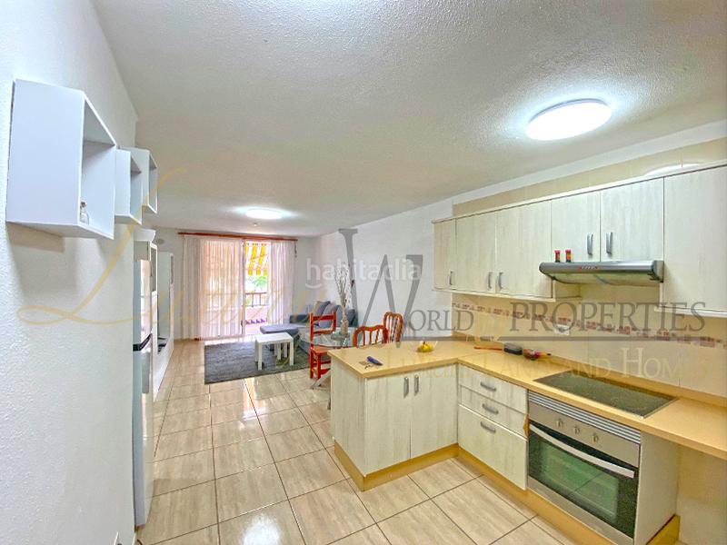 Foto 68608f59-1fe1-44e8-9536-686b5a1ac57c. Apartament amb piscina a Playa de las Américas Arona