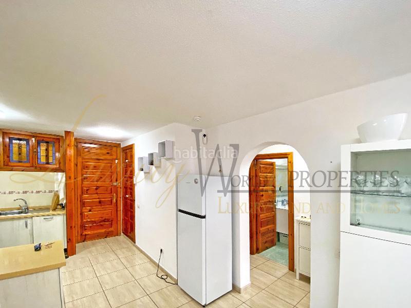 Foto 8053a5e4-2b42-4b69-80e8-e5f9ef15ca20. Apartament amb piscina a Playa de las Américas Arona