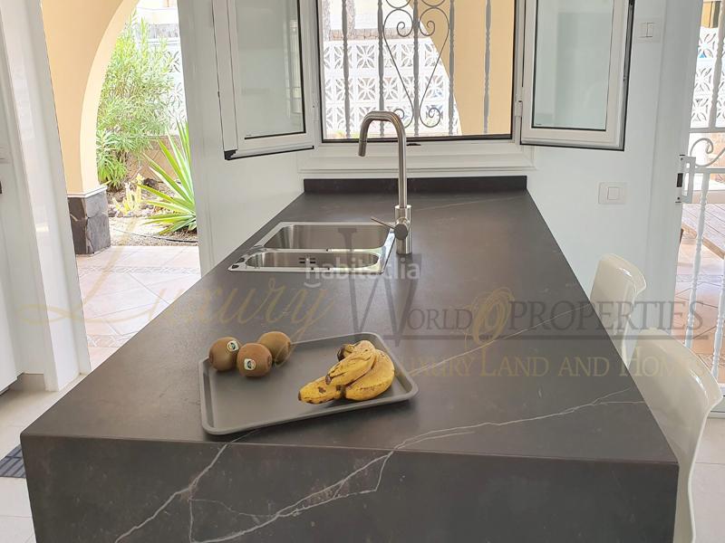 Foto 73703b81-652a-4f2c-bd89-06f6cbe314dc. Casa villa en palm mar c en Palm - Mar Arona