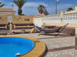 Casa  Colibri. Villa en palm mar c