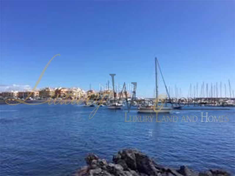 Foto 9abcafe1-d017-47ff-93a1-f90a56d40c36. Local comercial a Las Galletas Arona