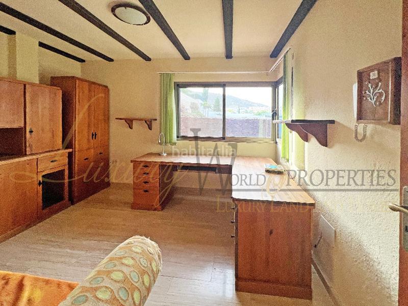 Foto 3b1714ae-b9c0-4b3f-bc05-a257a08c9719. Casa con parcheggio piscina in Playa Fañabé Alto Adeje