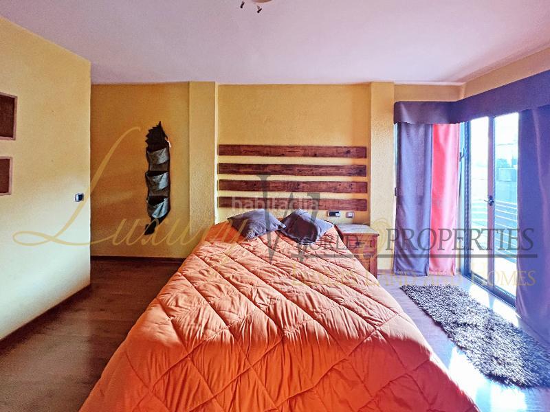 Foto 91d2673c-613d-4749-bc9b-7de254518420. Casa con parcheggio piscina in Playa Fañabé Alto Adeje