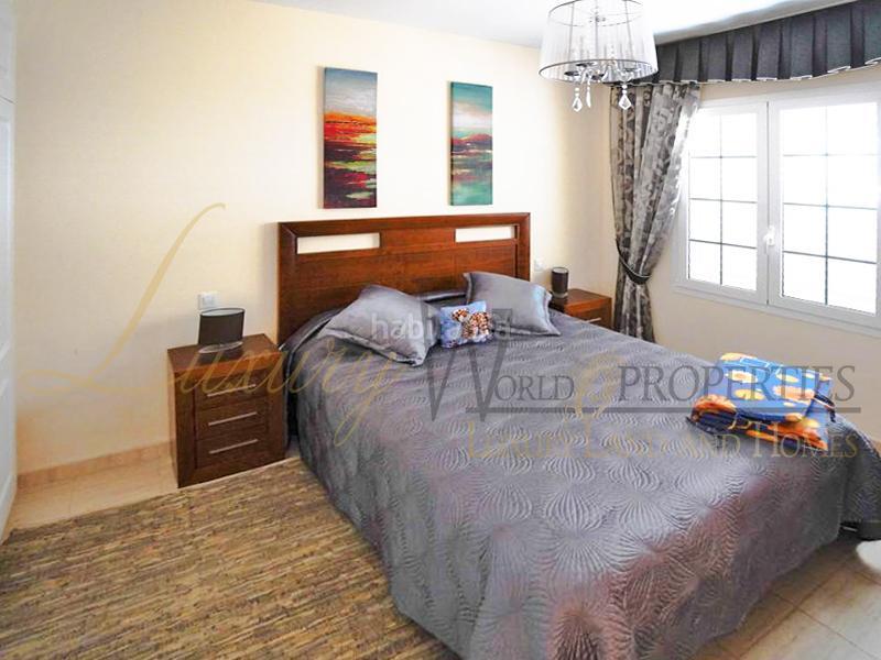 Foto e2b2ce52-c641-4a42-ab78-0dcfa29bf1bf. House with parking pool in Torviscas Centro y Alto Adeje
