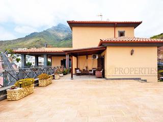 Casa a Torviscas Centro y Alto. Villa en roque del conde