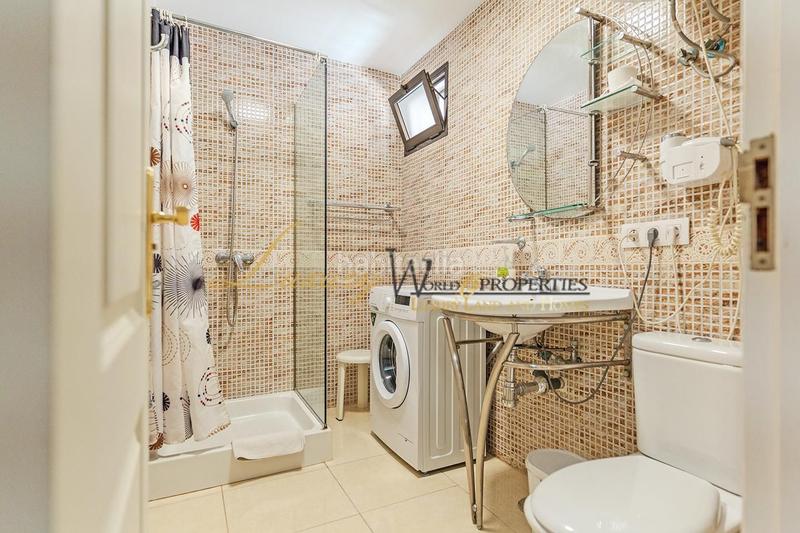 Foto c500e280-ac25-45d5-8e41-00f3a440d43f. Estudio paraiso royal Playa de las Américas l en Arona