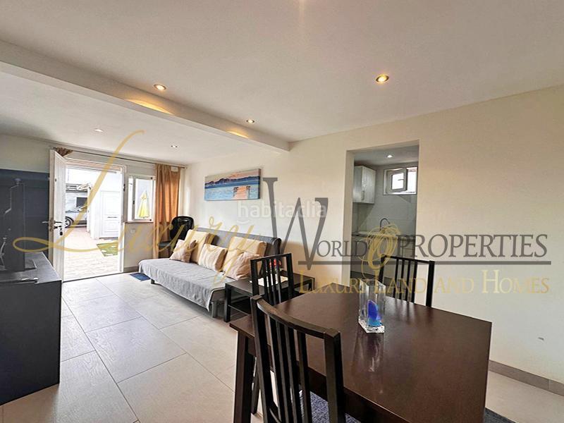 Foto 157c8973-cb2a-4cb5-8549-0376b05b847a. Maison avec parking dans Buzanada Arona