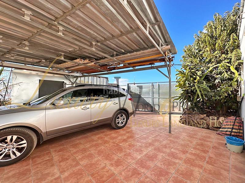 Foto 2c3d43dd-b097-4ba4-a294-698a31f785bf. Maison avec parking dans Buzanada Arona