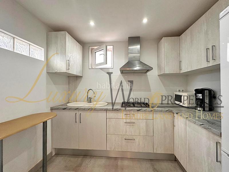 Foto 31679b4c-fa7f-4988-ae43-4e7c62e5801c. Maison avec parking dans Buzanada Arona