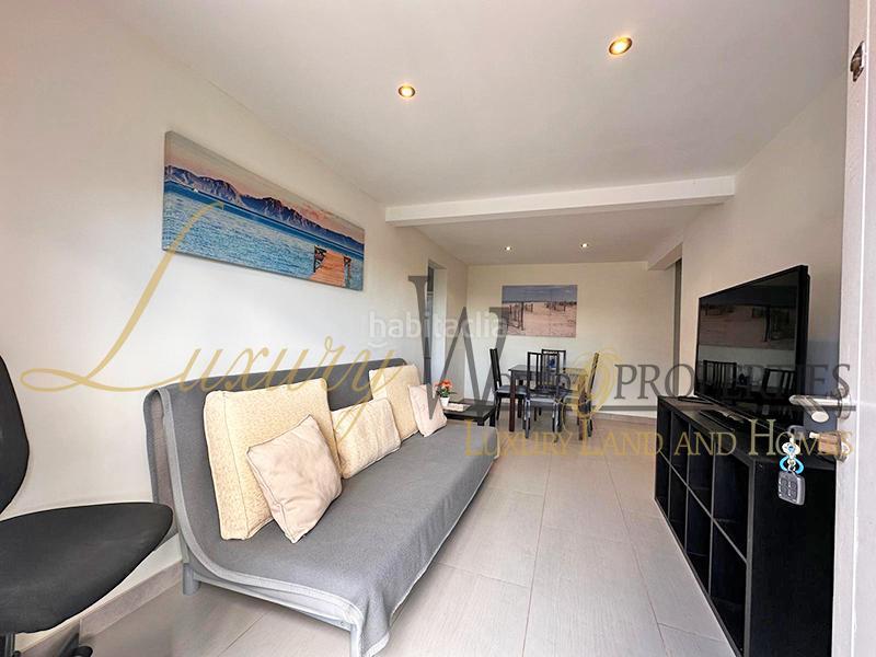 Foto 65b67bb9-59b7-4b00-83c3-ac45e75ca326. Maison avec parking dans Buzanada Arona