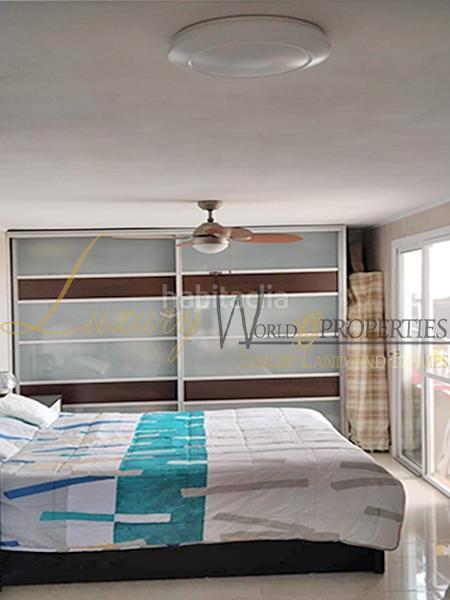 Foto a3f595c9-e3ef-4553-b615-bdc9035c55b0. Maison avec parking dans Buzanada Arona