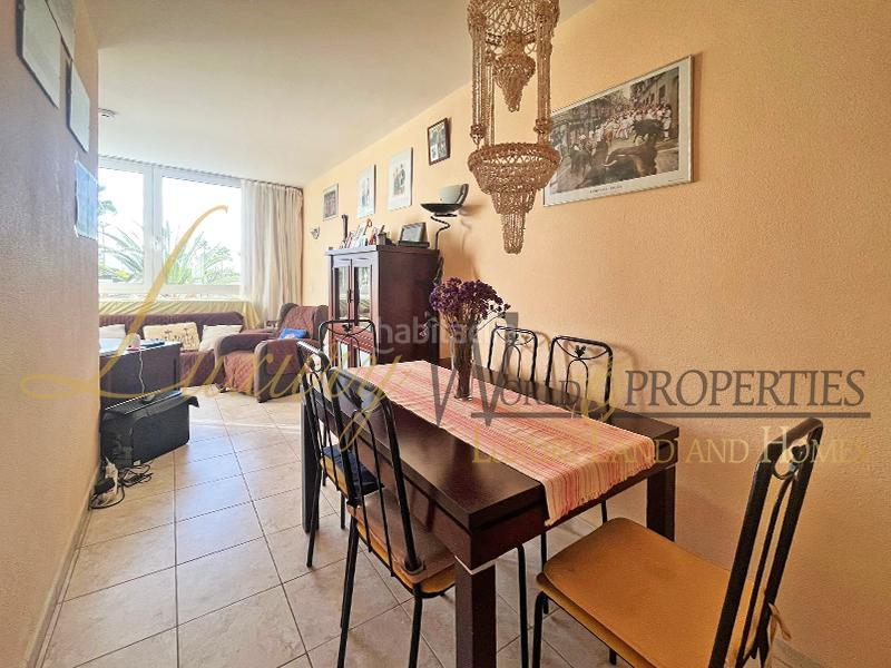 Foto f22fd906-b29d-4ec6-b897-6212a2046f70. Apartament amb piscina a Playa de las Américas Adeje