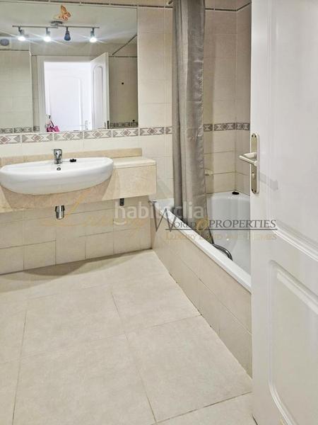 Foto 55d45f55-2953-4cd9-8e8a-1290384fc75e. Appartement avec parking piscine dans Playa Fañabé Alto Adeje