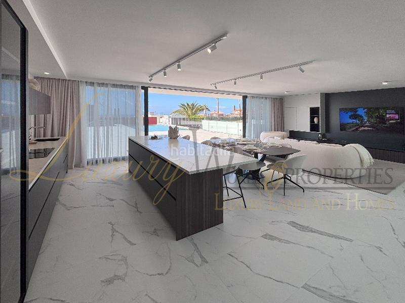 Foto ba0dfb39-dfac-499f-96bb-86c0ebf8f8c5. Casa amb aparcament piscina a Playa Fañabé Alto Adeje