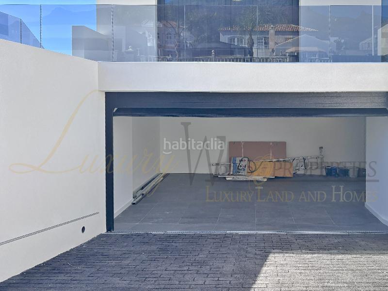 Foto ed943dc2-76d8-422c-86d0-2c1c7aa09417. Casa amb aparcament piscina a Playa Fañabé Alto Adeje