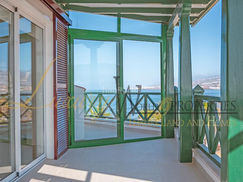 Foto fd578784-27fe-49f7-83dd-4d5e70e225cc. Attique avec piscine dans Playa de las Américas Arona