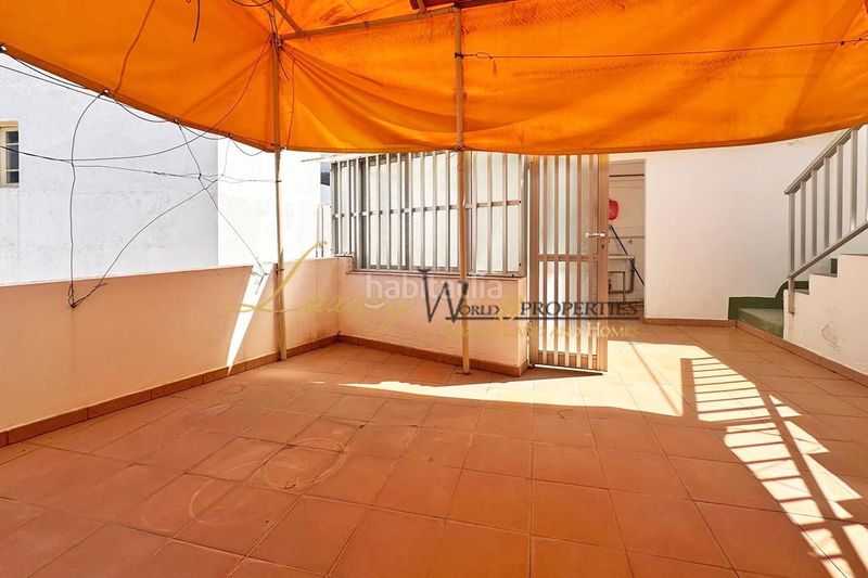 Foto 20c74290-c154-444f-bbad-8aa95ce62206. Casa amb aparcament a Guía de Isora interior Guía de Isora