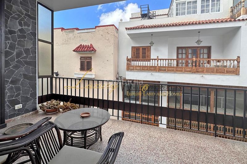 Foto 4986ca44-b2fa-4915-bb73-b7098bac565e. Casa amb aparcament a Guía de Isora interior Guía de Isora