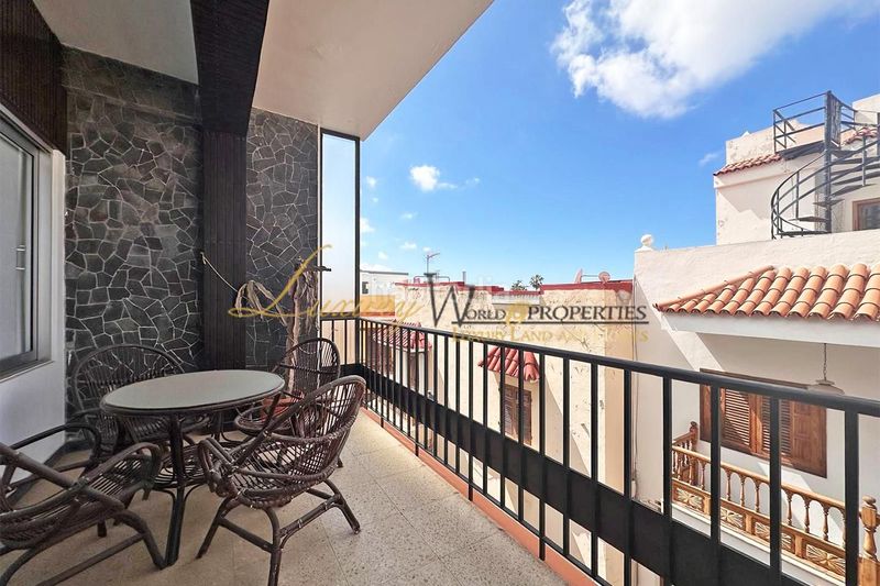 Foto 6c98b5bf-6ec7-4f57-99cf-253b09ce6de7. Casa amb aparcament a Guía de Isora interior Guía de Isora