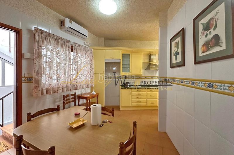 Foto 853eceae-2391-4d20-9742-d3de01d6fe04. Casa amb aparcament a Guía de Isora interior Guía de Isora