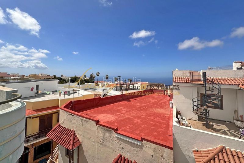 Foto 93464f55-ab6a-49a0-9f07-e206f95b7d34. Casa amb aparcament a Guía de Isora interior Guía de Isora