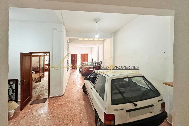 Foto 9b8f3f68-3918-462d-9e93-9c43853f34b4. Casa amb aparcament a Guía de Isora interior Guía de Isora