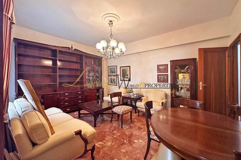 Foto fbdb107f-9f4e-41cd-a6d0-0e14eb3100a6. Casa amb aparcament a Guía de Isora interior Guía de Isora