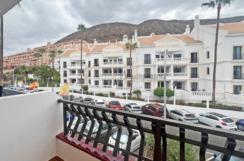 Foto 0775683a-0ec4-448f-a3d1-33d135ea4423. Apartament amb piscina a Los Cristianos Arona