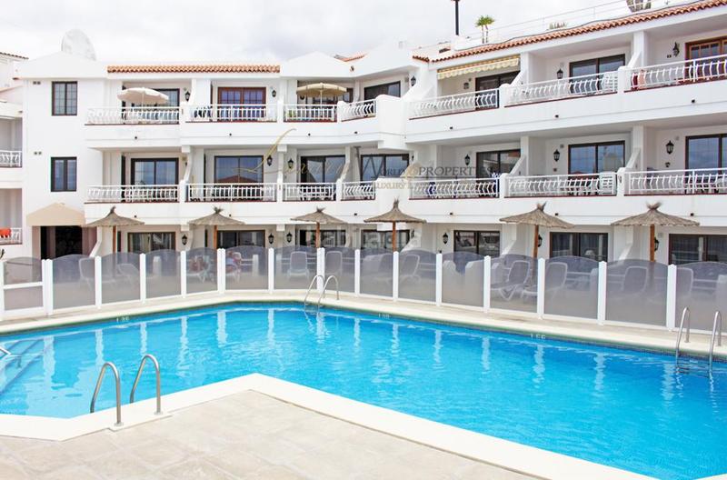 Foto 9d7f1756-51b2-40f7-91c9-02f7351625fe. Apartament amb piscina a Los Cristianos Arona