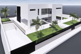 Casa  La vega. Villa de nueva construcción en playa paraíso