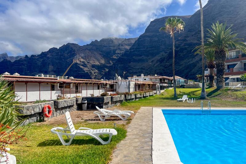 Foto ddf6a04b-9139-4213-90e3-76f10651b16a. Erdgeschoss mit pool in Acantilados de Los Gigantes Santiago del Teide