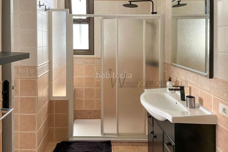 Foto a2533b4c-5219-4564-ab8f-521725dc6527. Piccolo appartamento con piscina in Playa de las Américas Arona