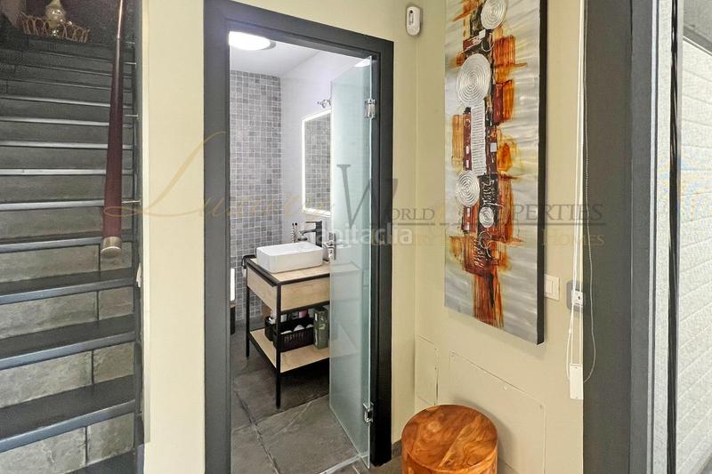 Foto 5516b30f-e1b9-450d-a5be-a5f80c83bb0c. Casa con parcheggio piscina in Chayofa Arona