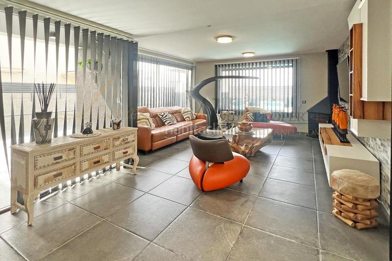 Foto 70affdfb-1be6-46ea-a749-426dc39199e3. Casa con parcheggio piscina in Chayofa Arona