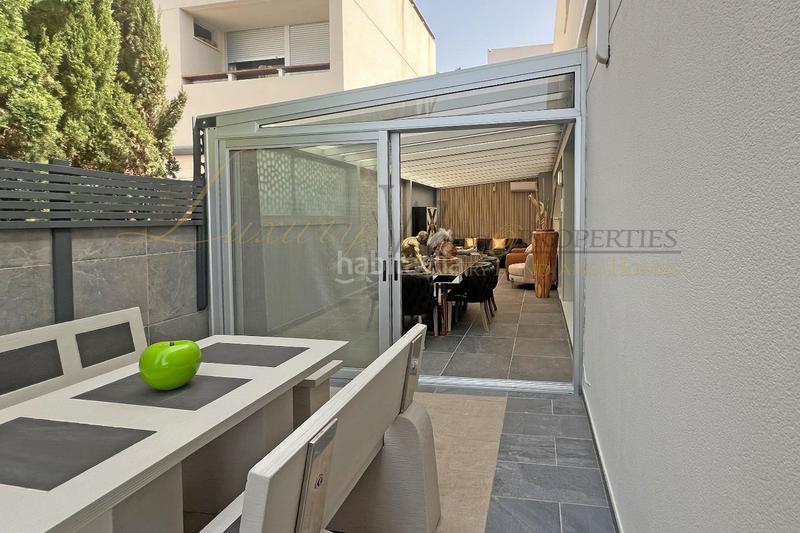 Foto 900606ad-7c65-49c1-ab89-7307292aed52. Casa con parcheggio piscina in Chayofa Arona