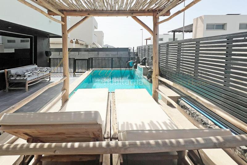 Foto bc1d897d-5f44-419e-9603-aff7ce04a9ba. Casa con parcheggio piscina in Chayofa Arona