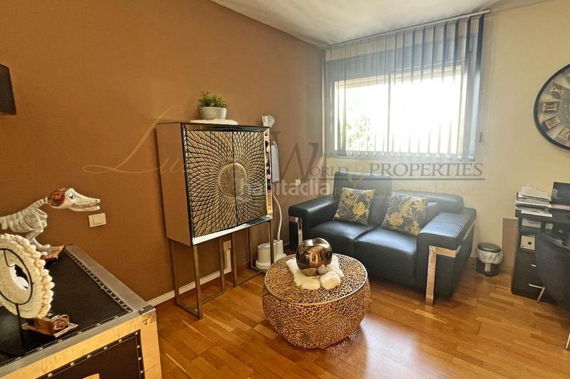 Foto c8c596ec-96a1-4938-ad5d-0487fe8aba03. Casa con parcheggio piscina in Chayofa Arona