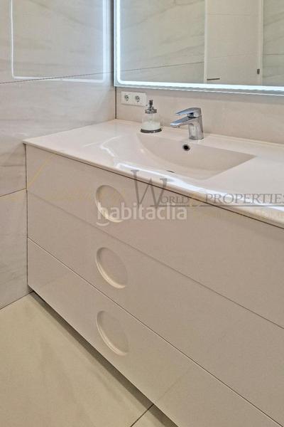 Foto c49d9d4b-f8ca-47cf-befa-1bd6e06b81b2. Piccolo appartamento con piscina in Playa de las Américas Arona