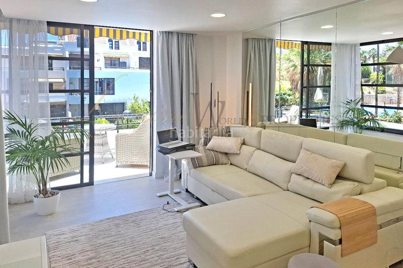 Foto ea9df65b-c2e8-4795-804b-36b5c88b24fc. Piccolo appartamento con piscina in Playa de las Américas Arona