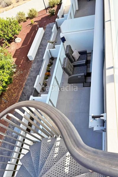 Foto 5bed2f08-ba51-4a57-924f-eeecc6603ec8. Apartament amb piscina a Los Abrigos Granadilla de Abona