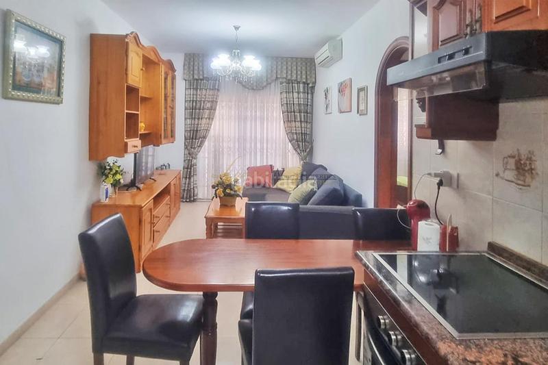 Foto f95a2a26-16df-41b6-b047-d54372a3131d. Apartamento  en Las Galletas l en Las Galletas Arona