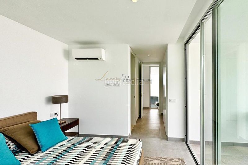 Foto 32acab40-6fdb-4d58-8e26-18c587e6ba18. Casa amb aparcament piscina a Callao Salvaje - Playa Paraíso Adeje