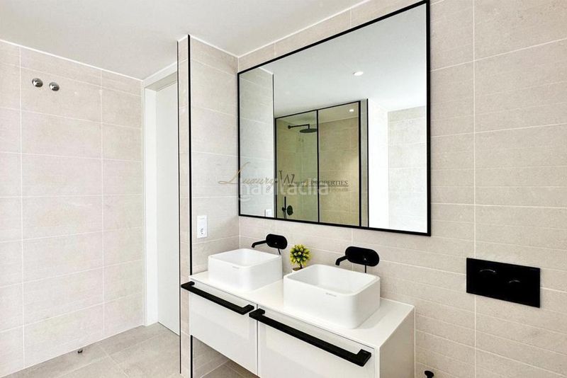 Foto 51696e49-35b9-40db-8d54-b18553f59e65. Casa amb aparcament piscina a Callao Salvaje - Playa Paraíso Adeje