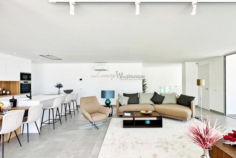 Foto 92c035e0-4e08-4c6e-95de-d2281aea12c2. Casa amb aparcament piscina a Callao Salvaje - Playa Paraíso Adeje