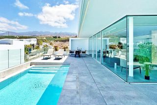 Haus  Valito sau. Sybaris  rokabella callao salvaje