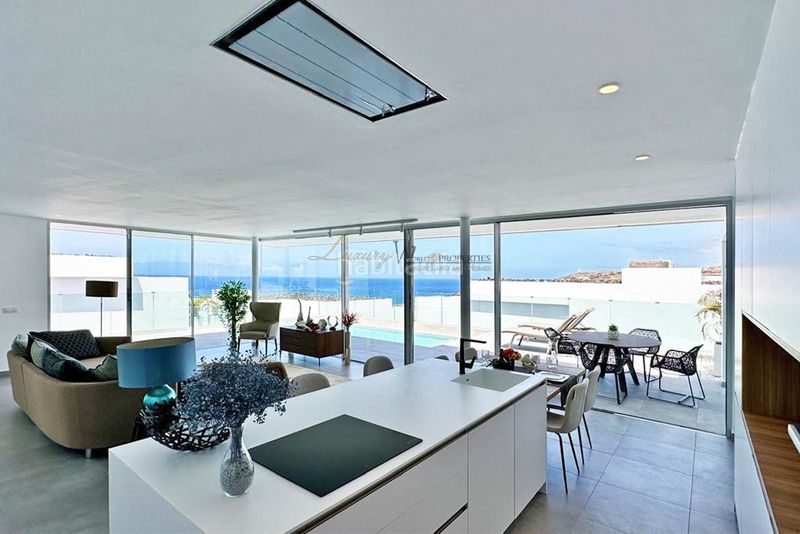 Foto dbf08bac-8339-4ec3-b58a-a4ab9dede6cf. Casa amb aparcament piscina a Callao Salvaje - Playa Paraíso Adeje