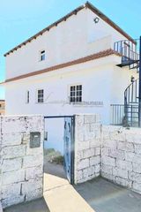 Haus  Real. Casa independiente en buzanada
