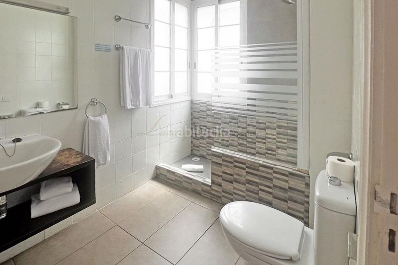 Foto daffa9f7-7883-46e4-a7be-ce3610d9b81a. Apartament amb piscina a Playa de Fañabé Adeje