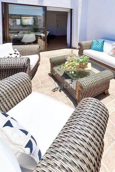 Foto 4c79f6f5-1ca8-4d73-a51d-783e8f8cf93c. Apartament amb piscina a Torviscas Bajo Adeje